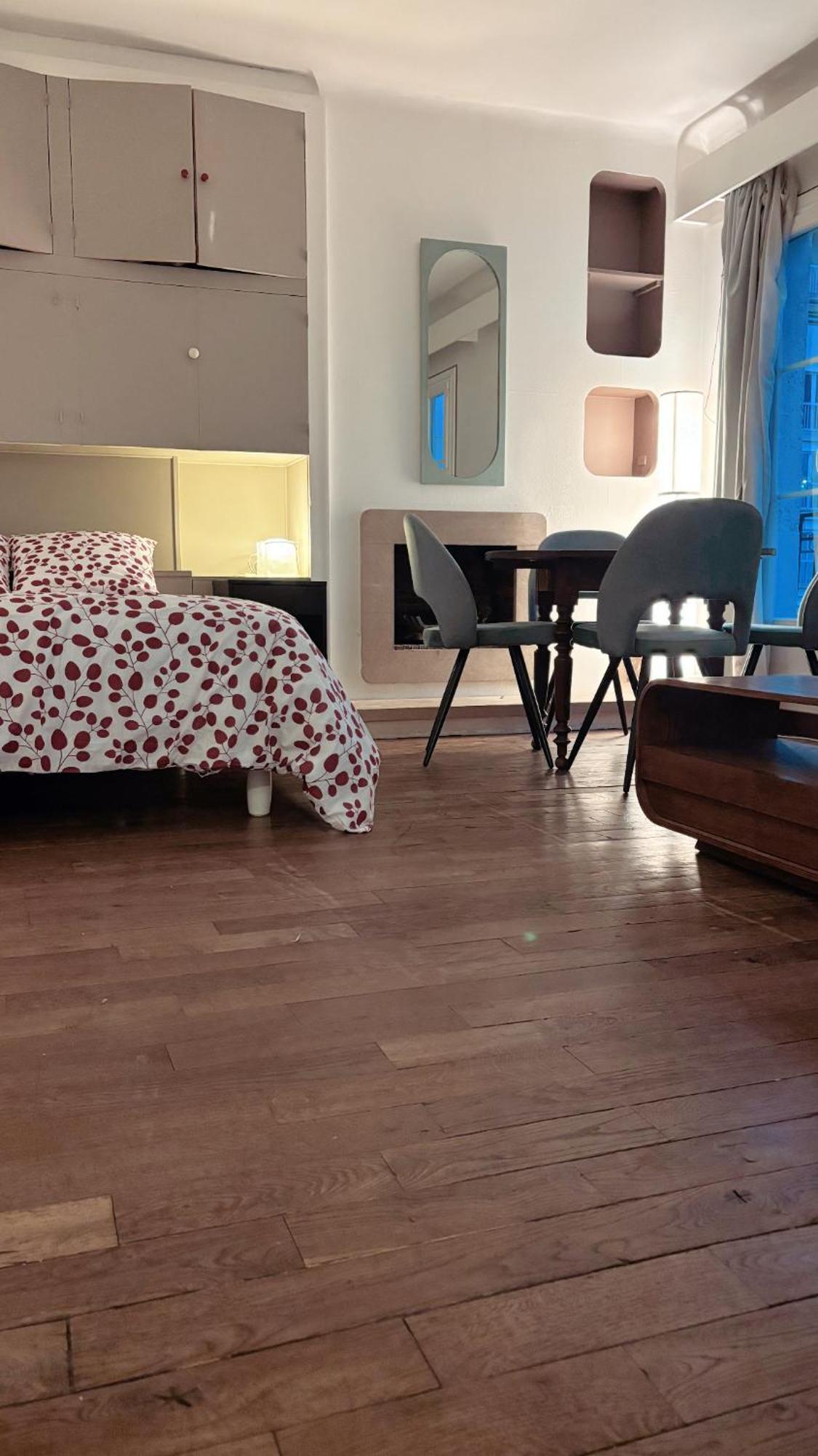 La Maison Du Bonheur A Charonne Paris Luaran gambar
